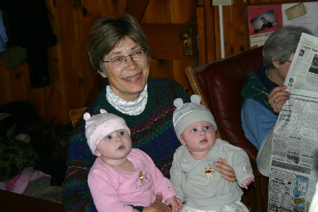 Aunt_Sue_and_the_twins.jpg